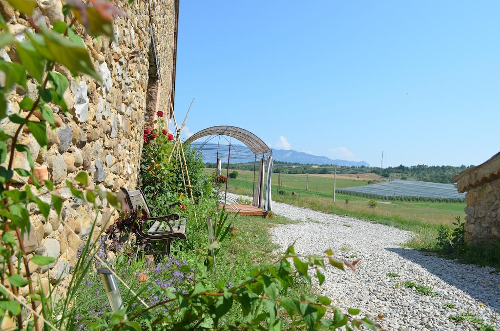 Les Gites D'Eliane Laragne Exterior photo
